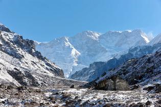 02bp05jl21bii803n0ti0e138ye8 1280px kanchenjunga 2012