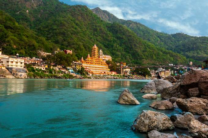 A scenic view of Rishikesh