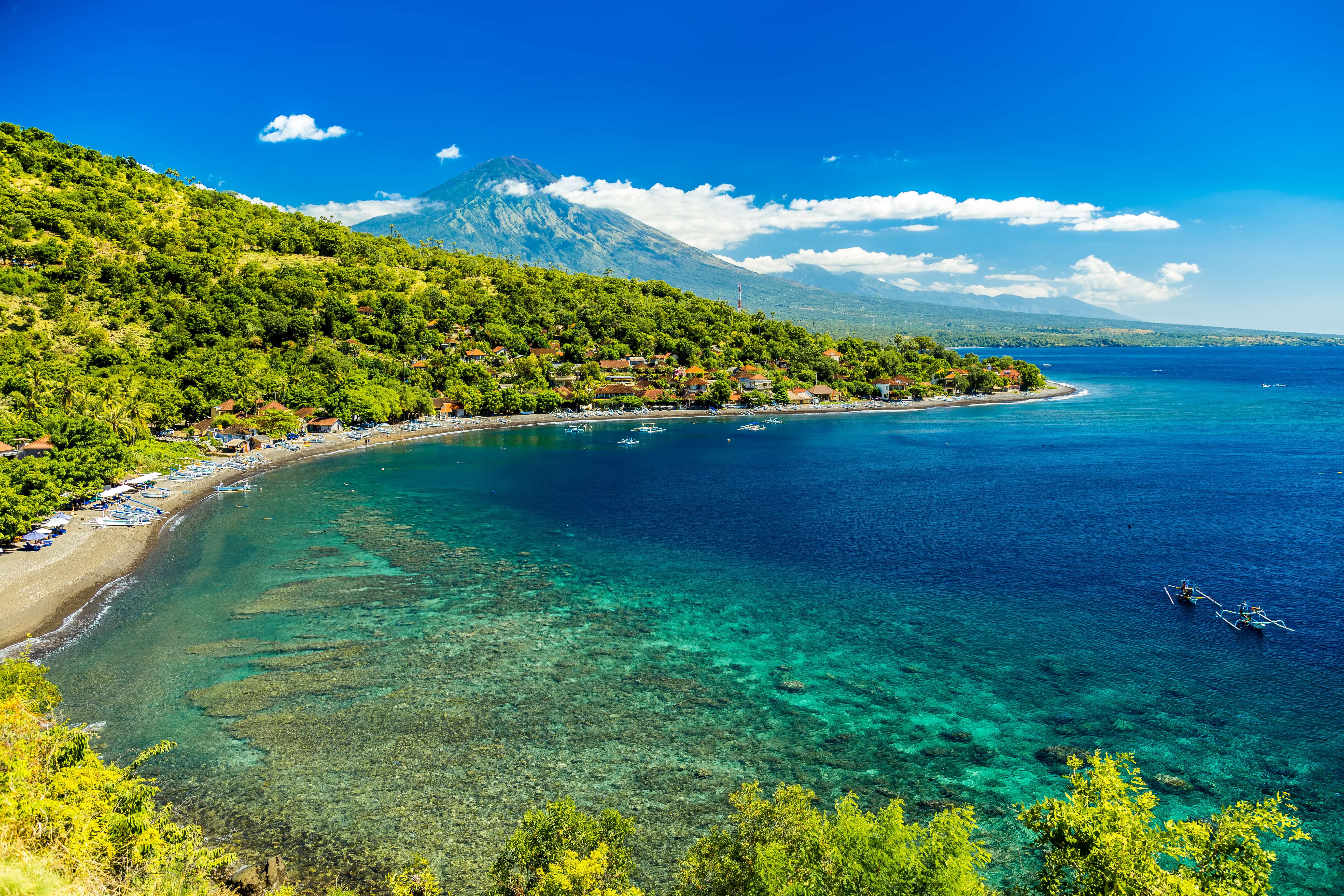 Experience a snorkeling session in Amed