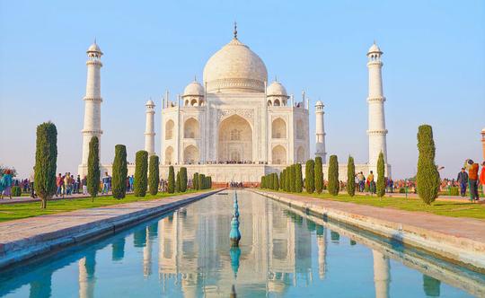 Delhi to Agra Tour Package One Day by Bus Image