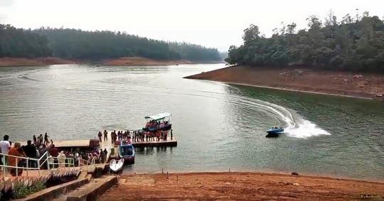 Pykara Lake Boating Image