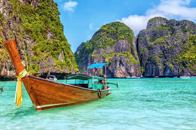 Get on the longtail boat and enjoy exploring islands