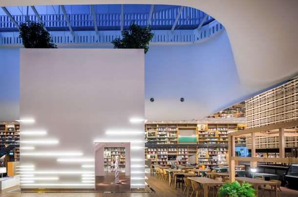 Bangkok Art and Culture Centre Tour