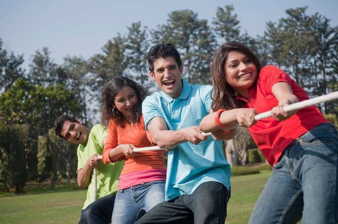 Pull with all your strength and dominate the tug of war