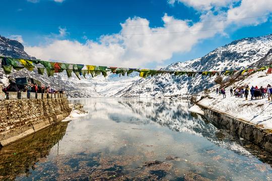 Gangtok Tour Package From NJP Image