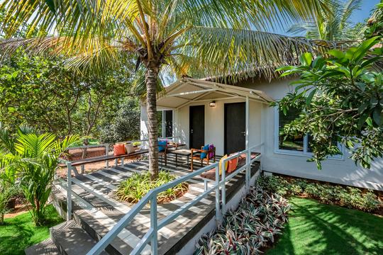 Countryside Pool Villa In Karjat Image