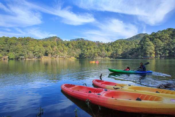 Immerse yourself in the peaceful surrounding of Sattal lake