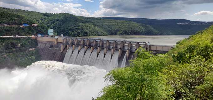 Hyderabad to Srisailam Tour Package by Bus