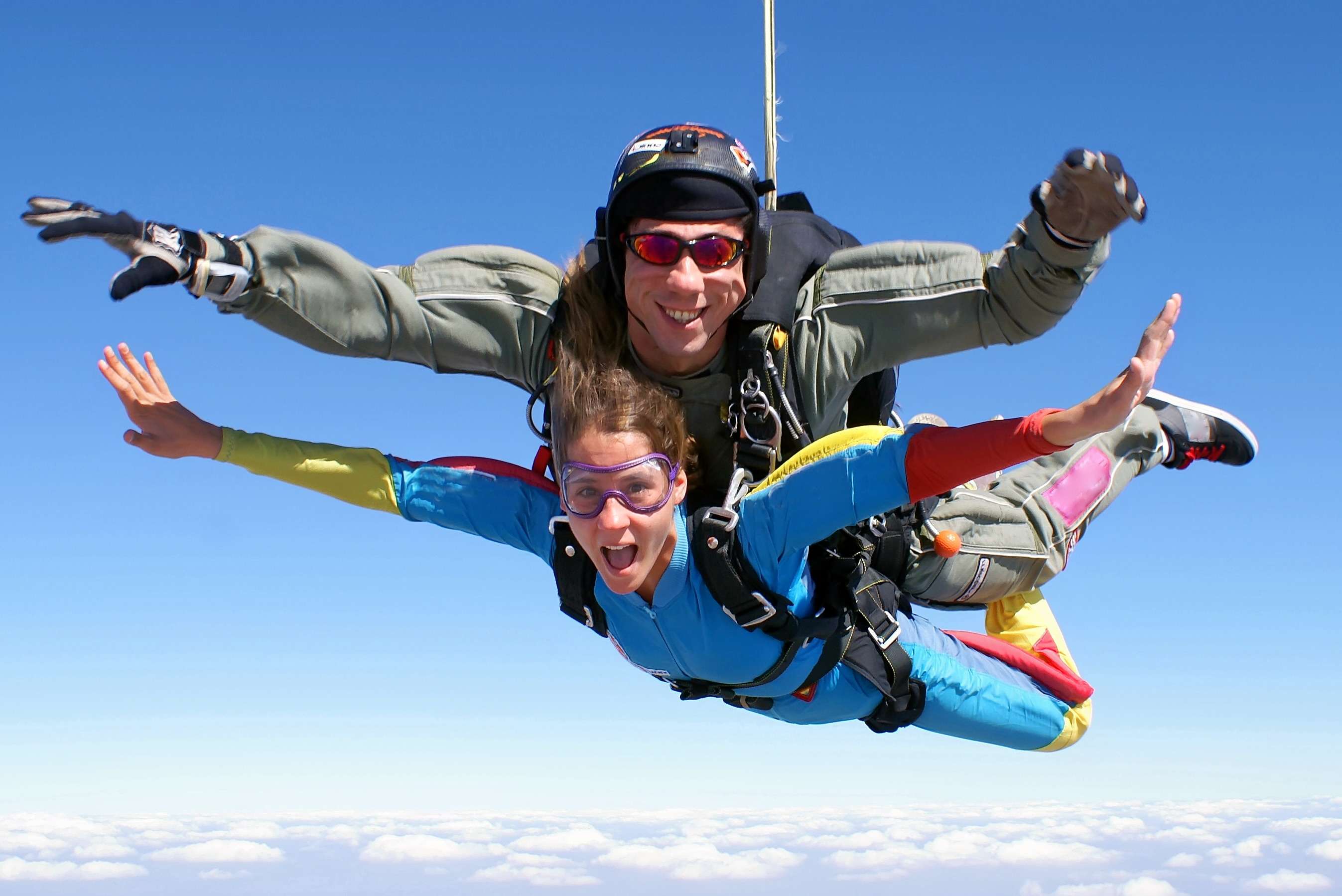 Get the utmost thrilling experience with Tandem Skydiving