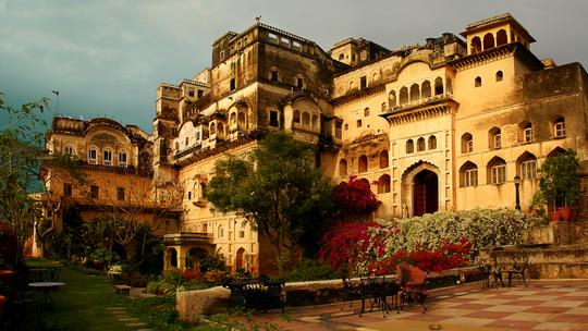 Neemrana Fort Palace Image