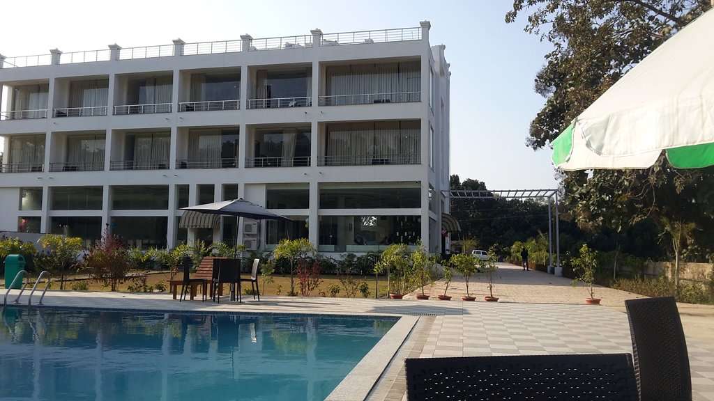 Winsome Resort & Spa Image