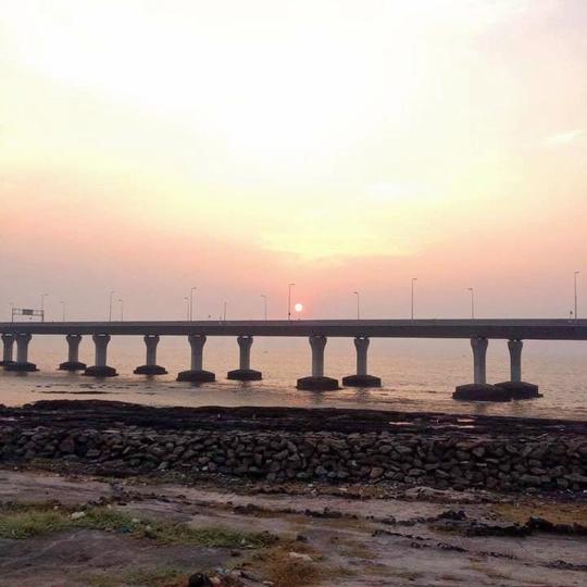 Midnight Cycling Mumbai Image