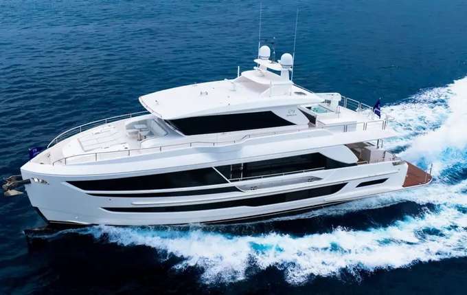 Enjoy a 1 hour sailing experience in Chennai, blending relaxation and breathtaking views