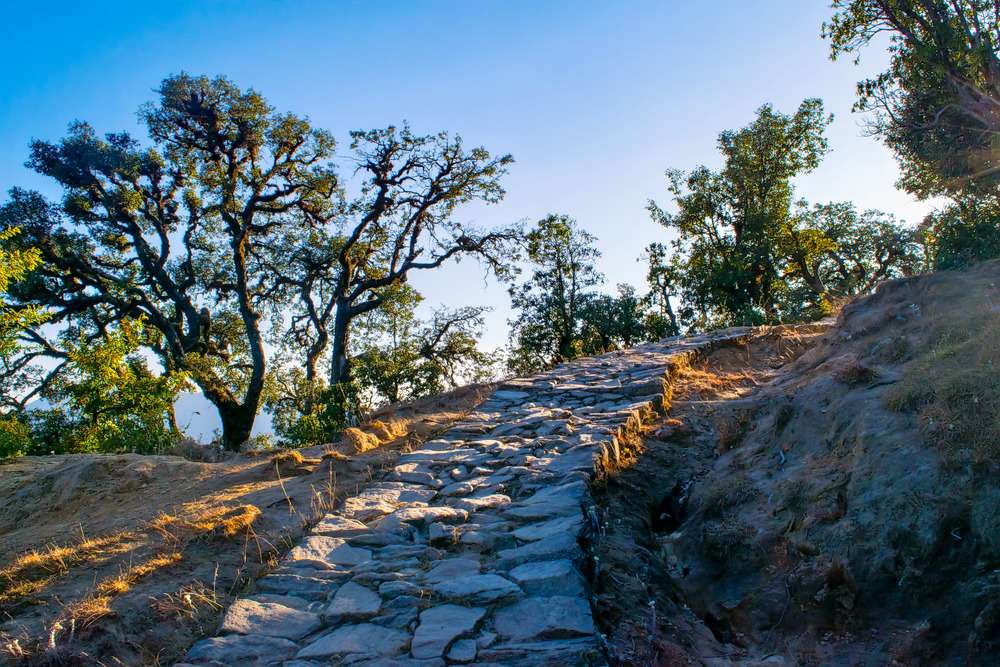 Deoria Tal Chandrashila Trek Image