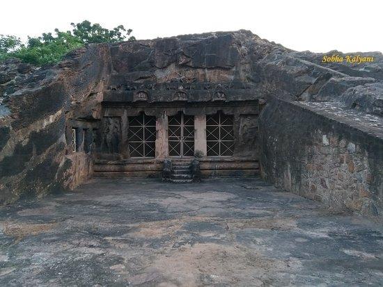 Moghalrajpuram Caves