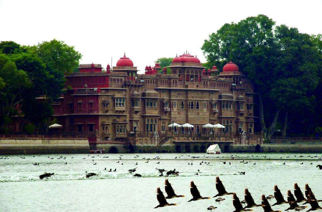 Gajner Palace, Bikaner | Luxury staycation Deal