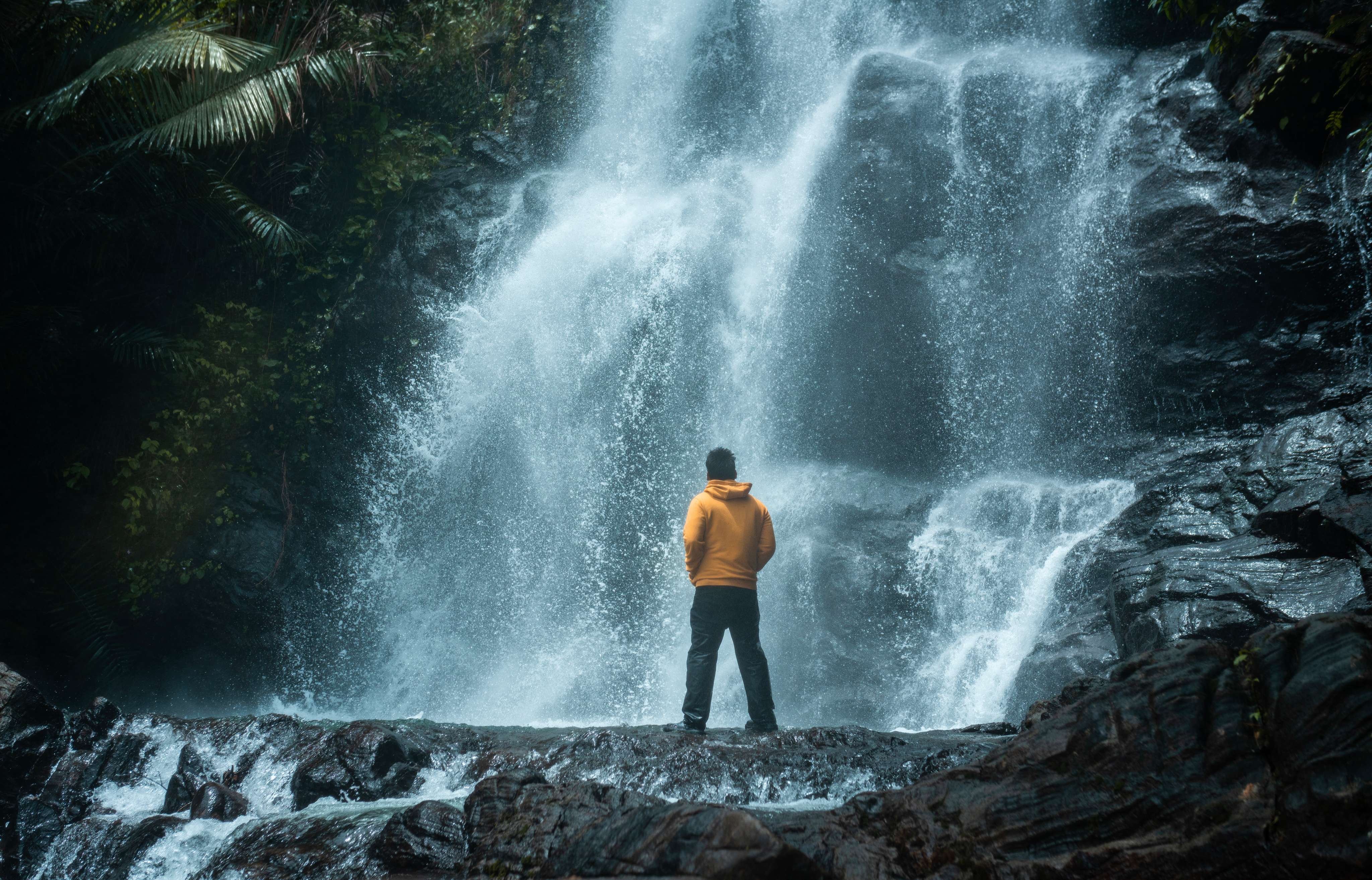 Bangoru Waterfall Trek, Bir Billing