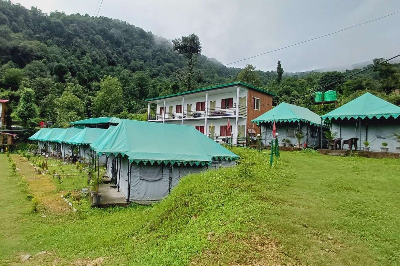 Experience overnight camping in Guptkashi near majestic hills