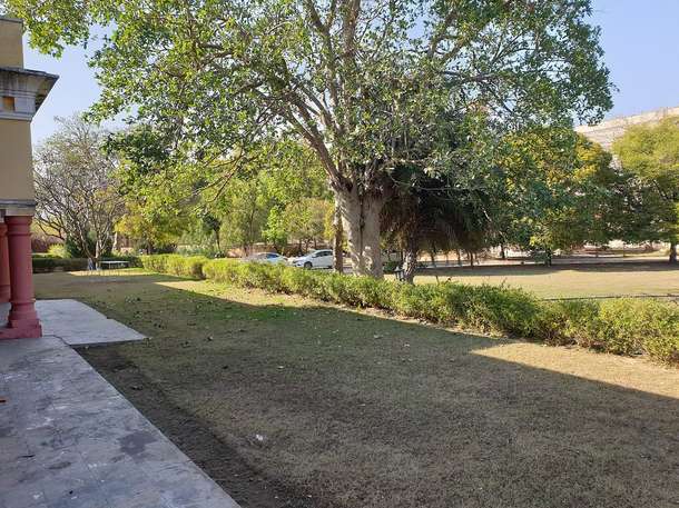 21j3csmm9z2bgf0nvqry79naopyz the sariska palace