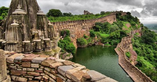 Udaipur to Chittorgarh Sightseeing Tour Image