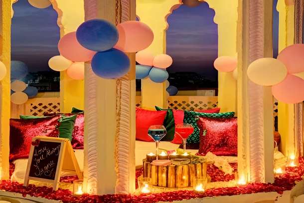 23pmihj3dymed37a1bdvtz88h14g royal gazebo dinner 4 1624460763%20(1)