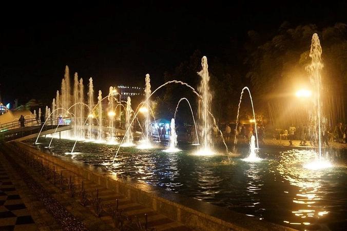Dancing Fountains