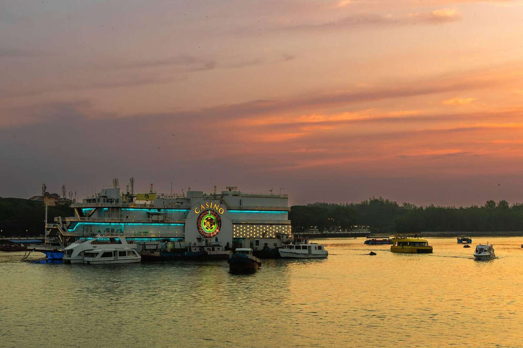 Mandovi River Cruise Image