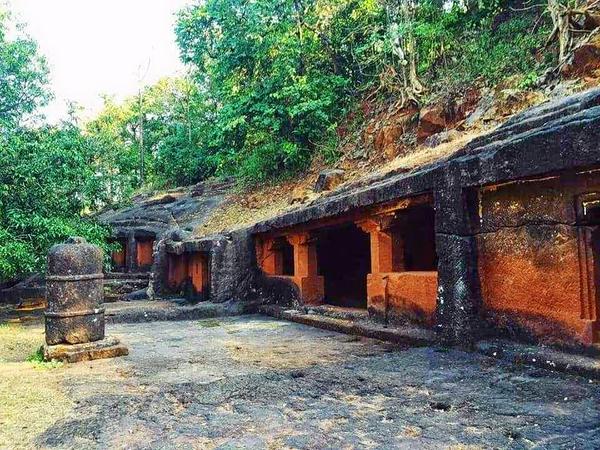 Panhalekaji Caves