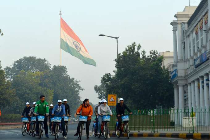 Relive the history of Delhi’s colonial past, cycling past iconic landmarks of British architecture