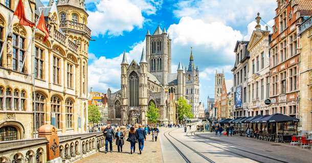 Ghent Walking Tour with Audio Guide on App