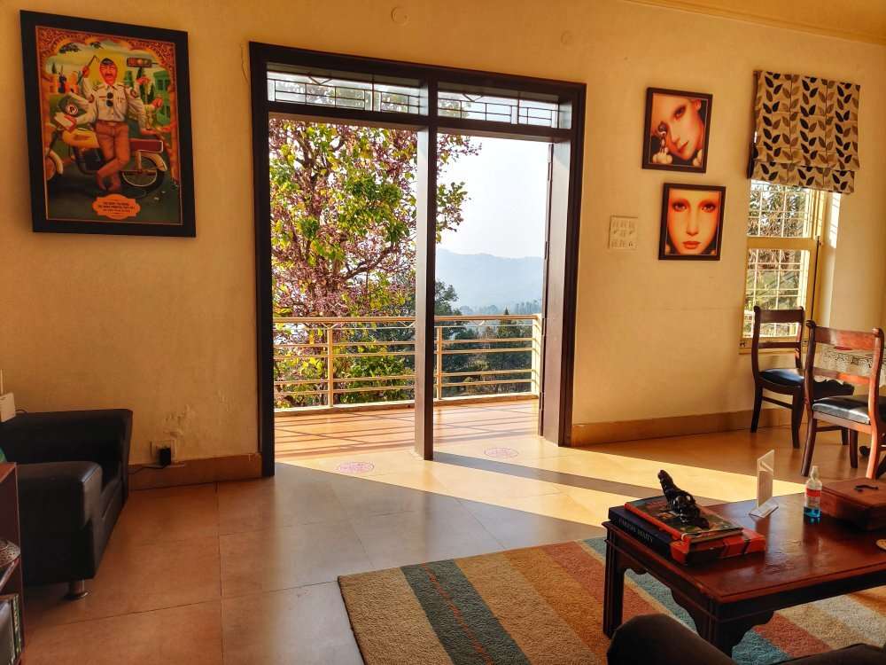 A Quiet Hideaway amidst Scenic Mountains in Lansdowne Image