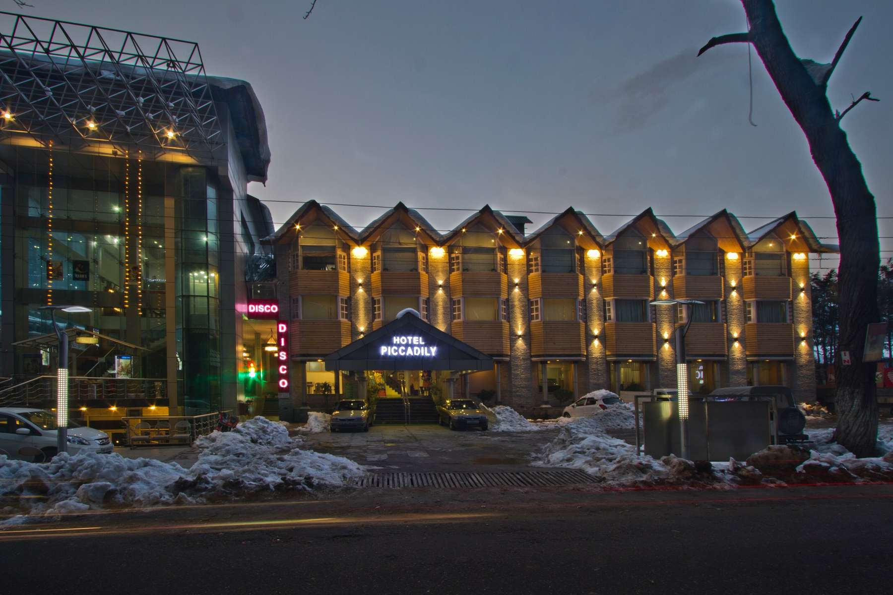 Piccadily Manali Image