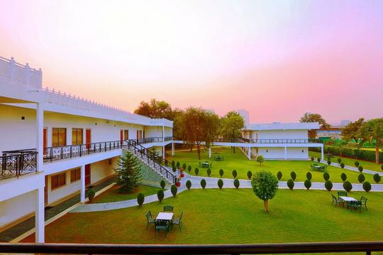 Aapno Ghar Resort Image