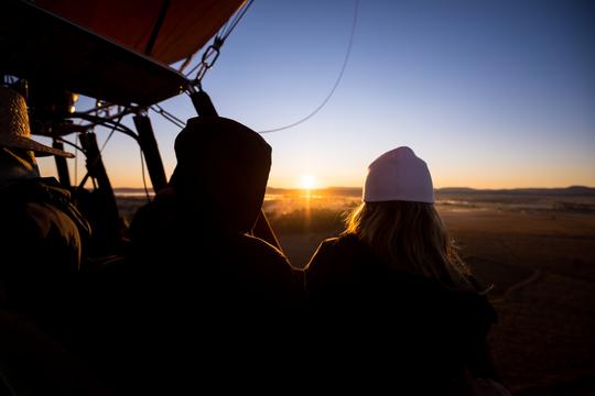 Camden Valley Hot Air Balloon Image