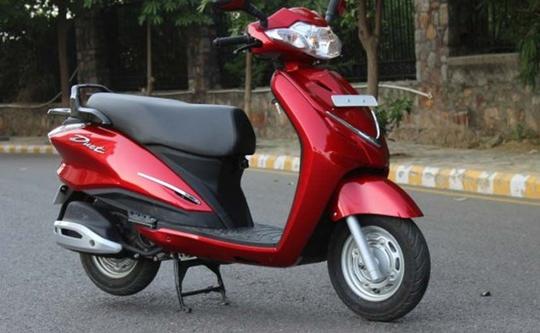 Scooty Rental in Vadodara Image