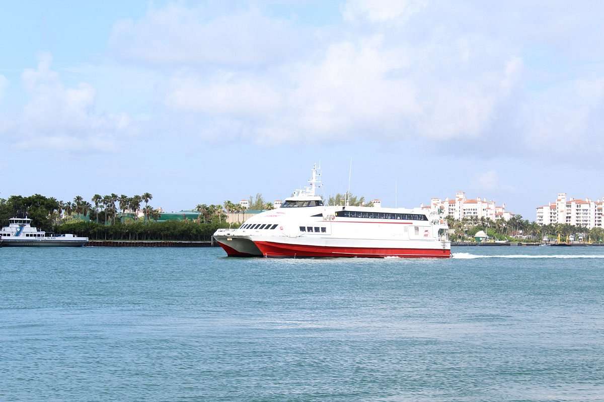 Enjoy a scenic cruise from Miami to Bimini
