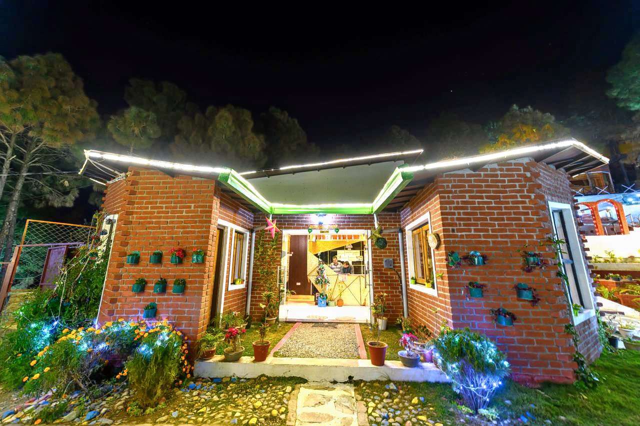 Ivy Green Resort Image