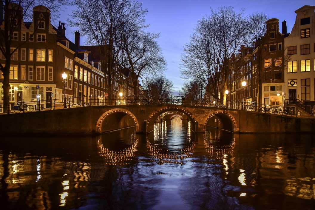 Romantic Private Cruise Amsterdam Image