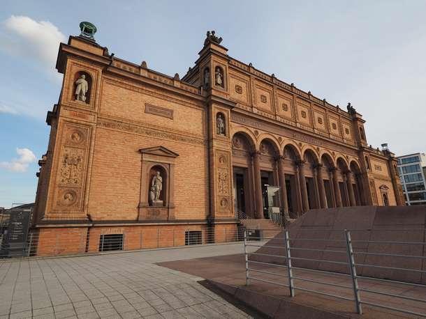 3546ki7a8874i0vuj0uc376jxsgq shutterstock 669276367