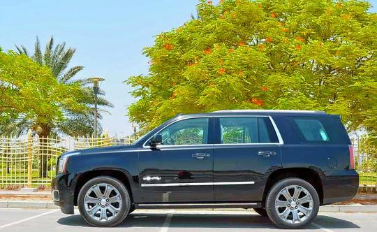 Shared Transfer to Dubai and Abu Dhabi Attractions from Dubai Image