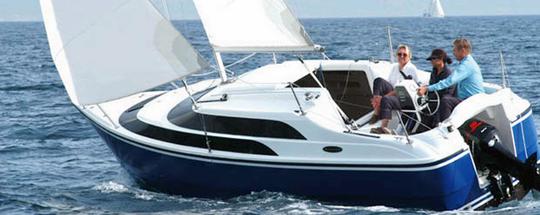 Macgregor 26 Boat Ride In Mumbai Image