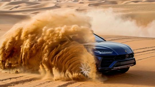 Lamborghini Huracan Desert Driving Tour In Dubai  Image