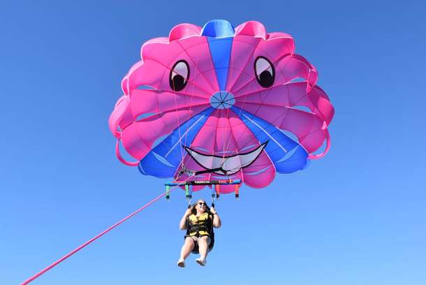 Parasailing in Gold Coast