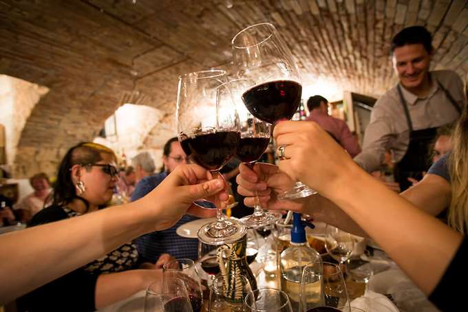 Avail of an exciting wine tasting experience in Budapest