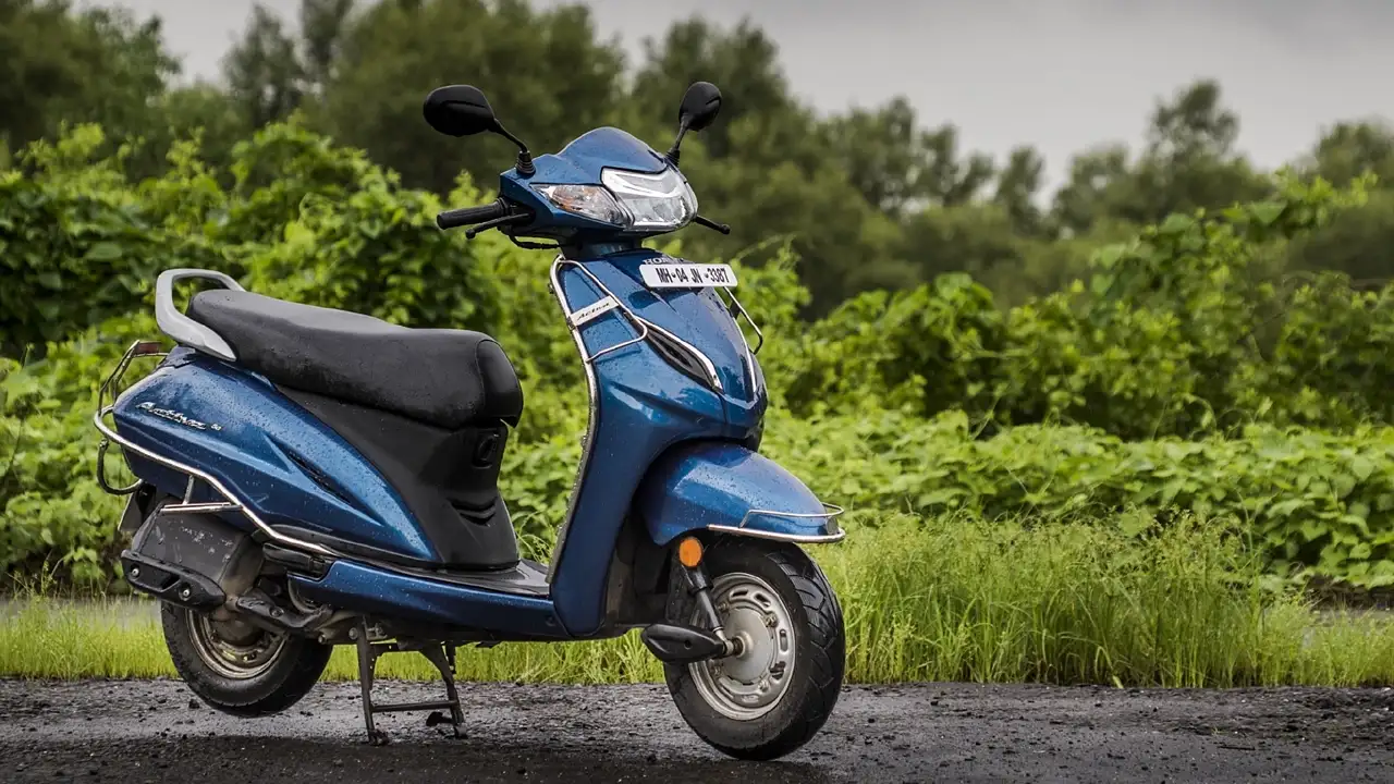 Explore the beautiful city of Bangalore with the comfort of having a rented Activa 5g