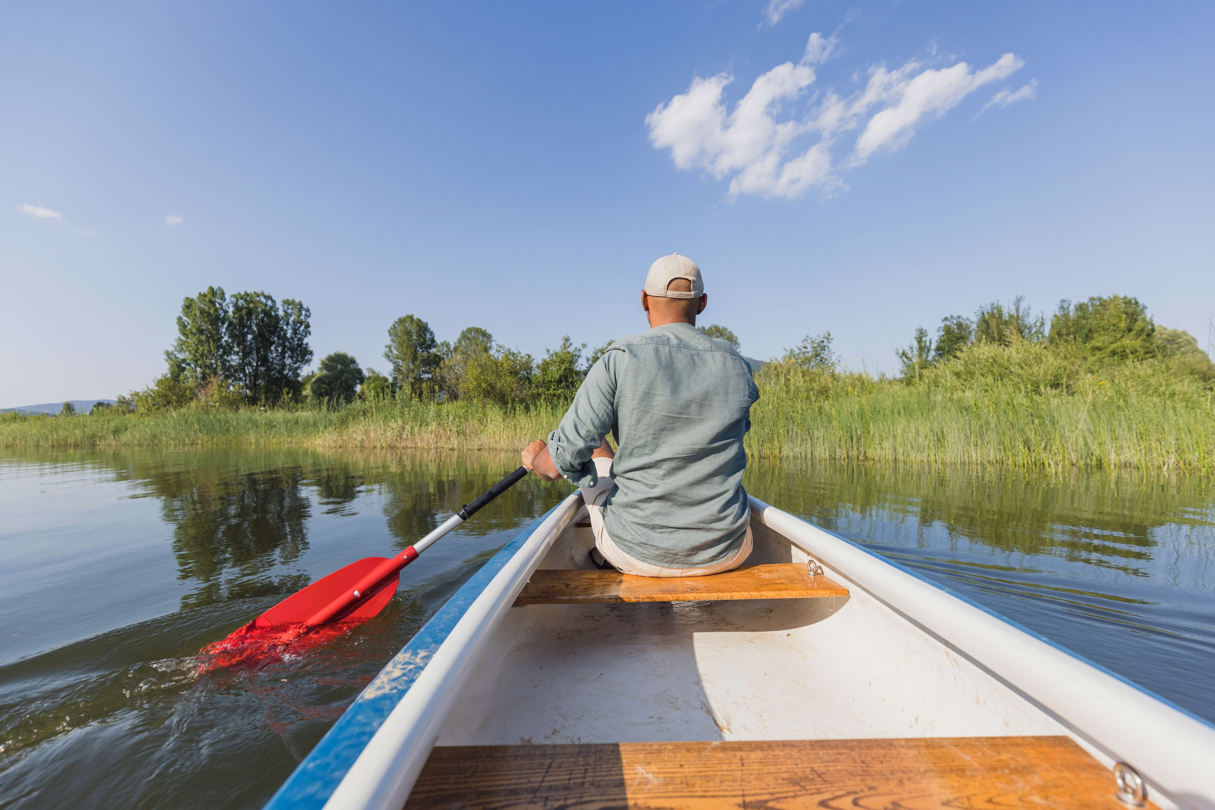 Go for 1 hour canoeing activity in Kovalam