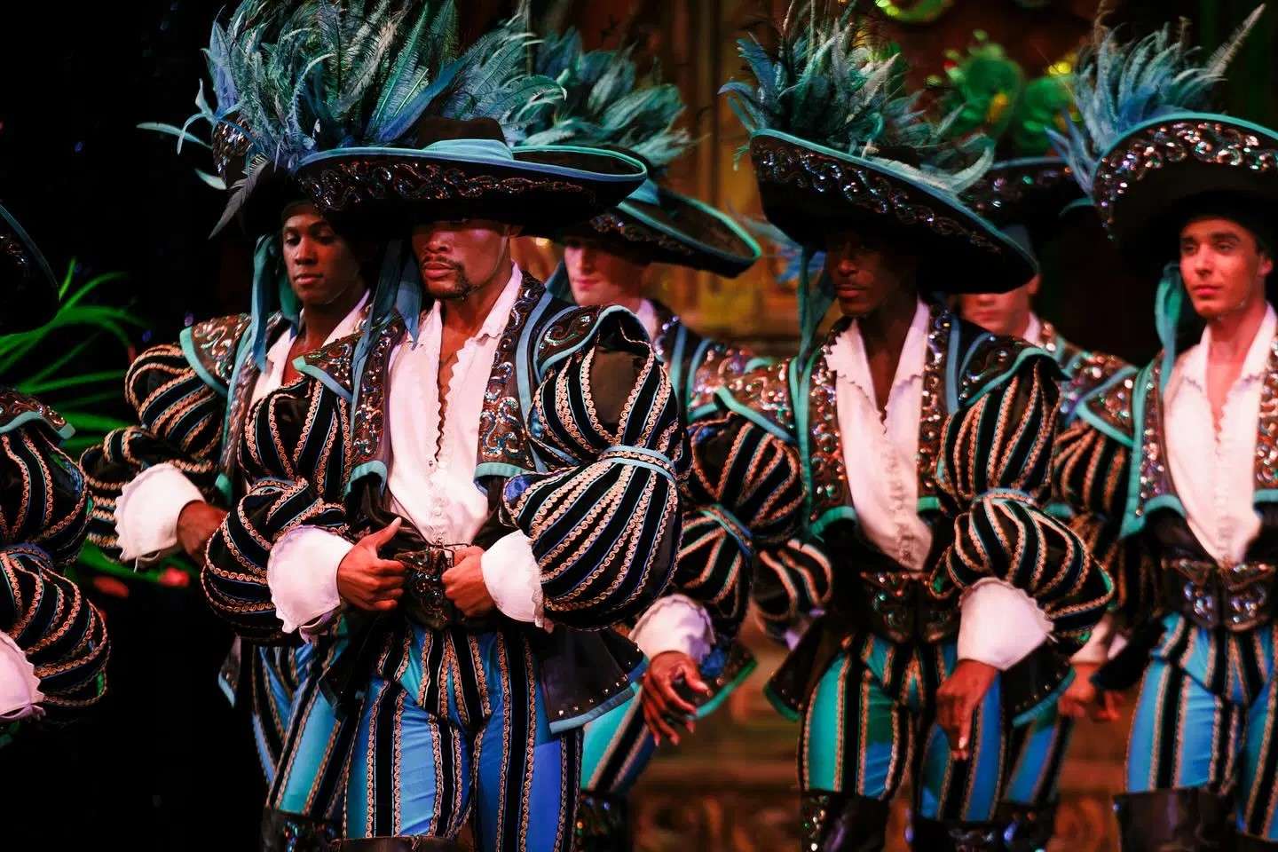 Moulin Rouge Paris Tickets Image