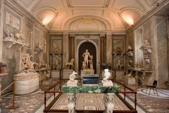 Vatican Museum & Sistine Chapel Guided Tour Image