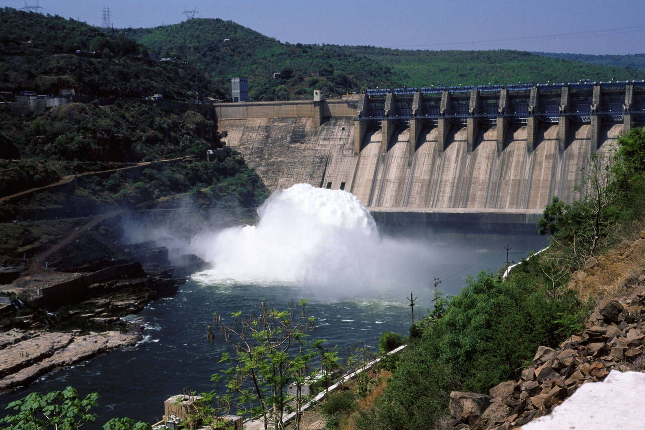 Experience nature’s beauty at Srisailam Dam on a memorable day trip