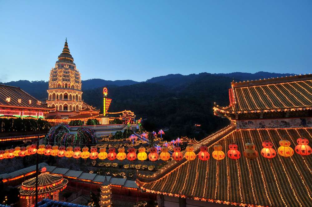 Kek Lok Si Temple and Penang Hill Tour Image